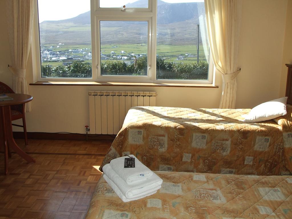 Achill West Coast House Bed & Breakfast Dooagh Стая снимка