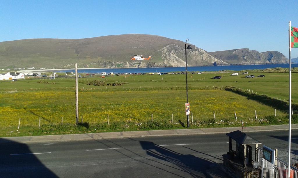 Achill West Coast House Bed & Breakfast Dooagh Екстериор снимка