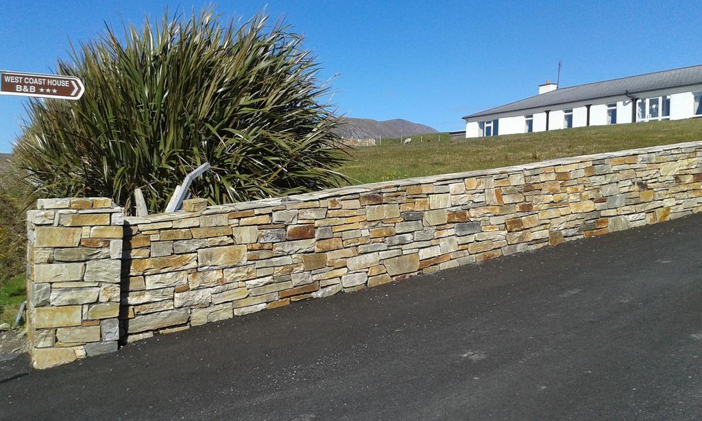 Achill West Coast House Bed & Breakfast Dooagh Екстериор снимка